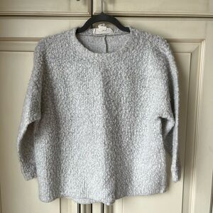 🍋 Andrea Jovine Worksop Light Gray/off White Sweater. Sz Large.